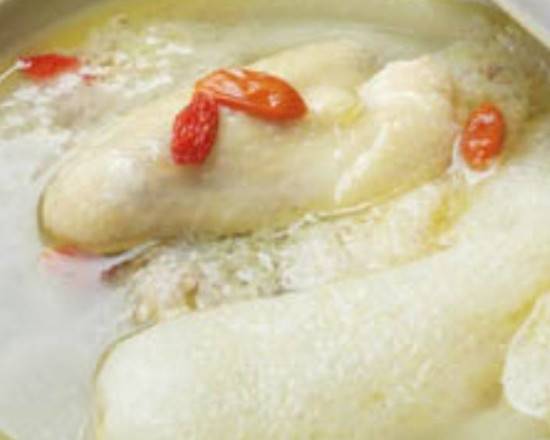 竹笙燉走地鸡汤 Chicken Soup with Bamboo Fungus